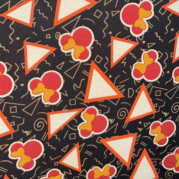 Lularoe Classic T knit top size medium - Picture 3 of 5